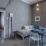 Urban 3 *
